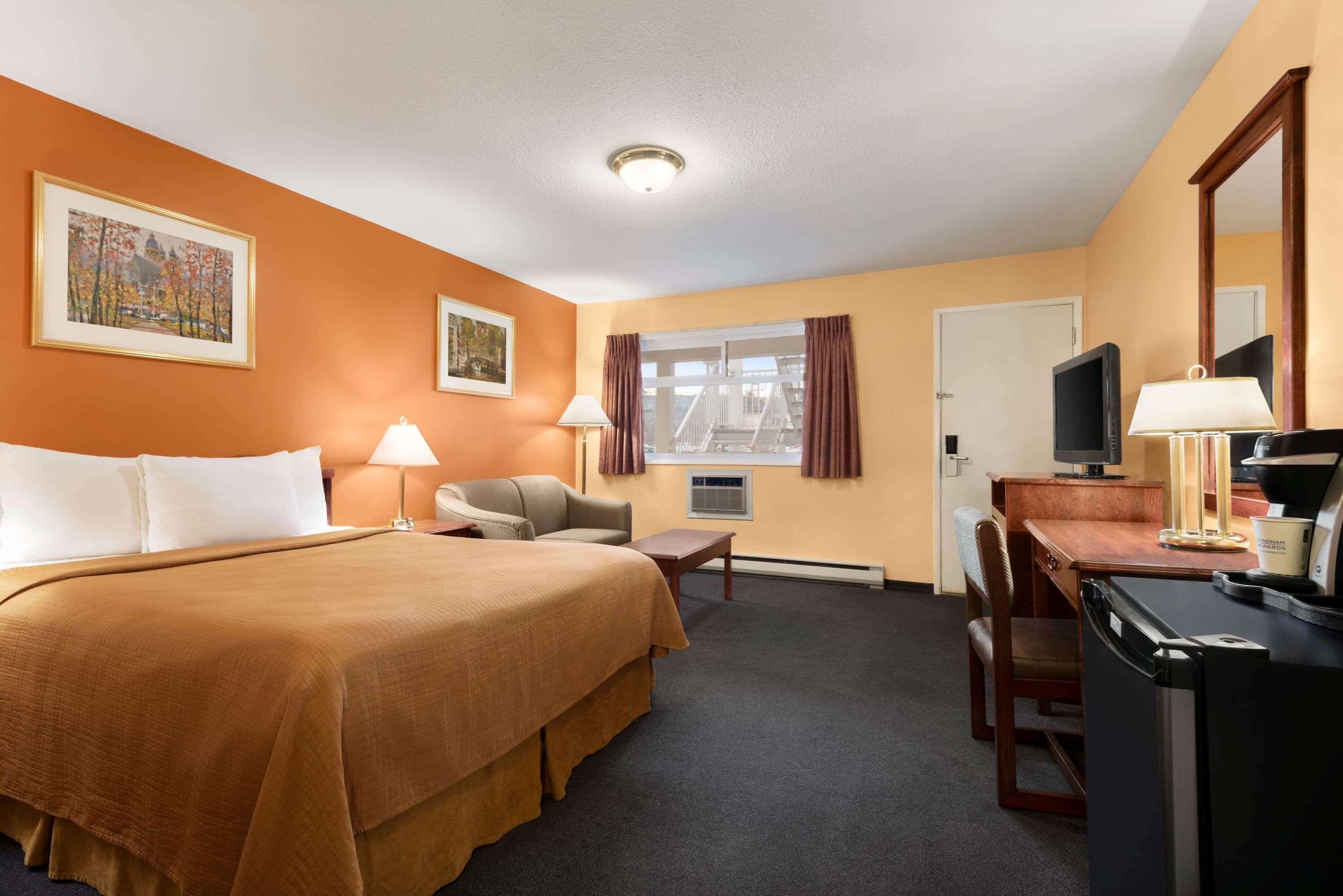 Travelodge By Wyndham Quesnel Bc Dış mekan fotoğraf