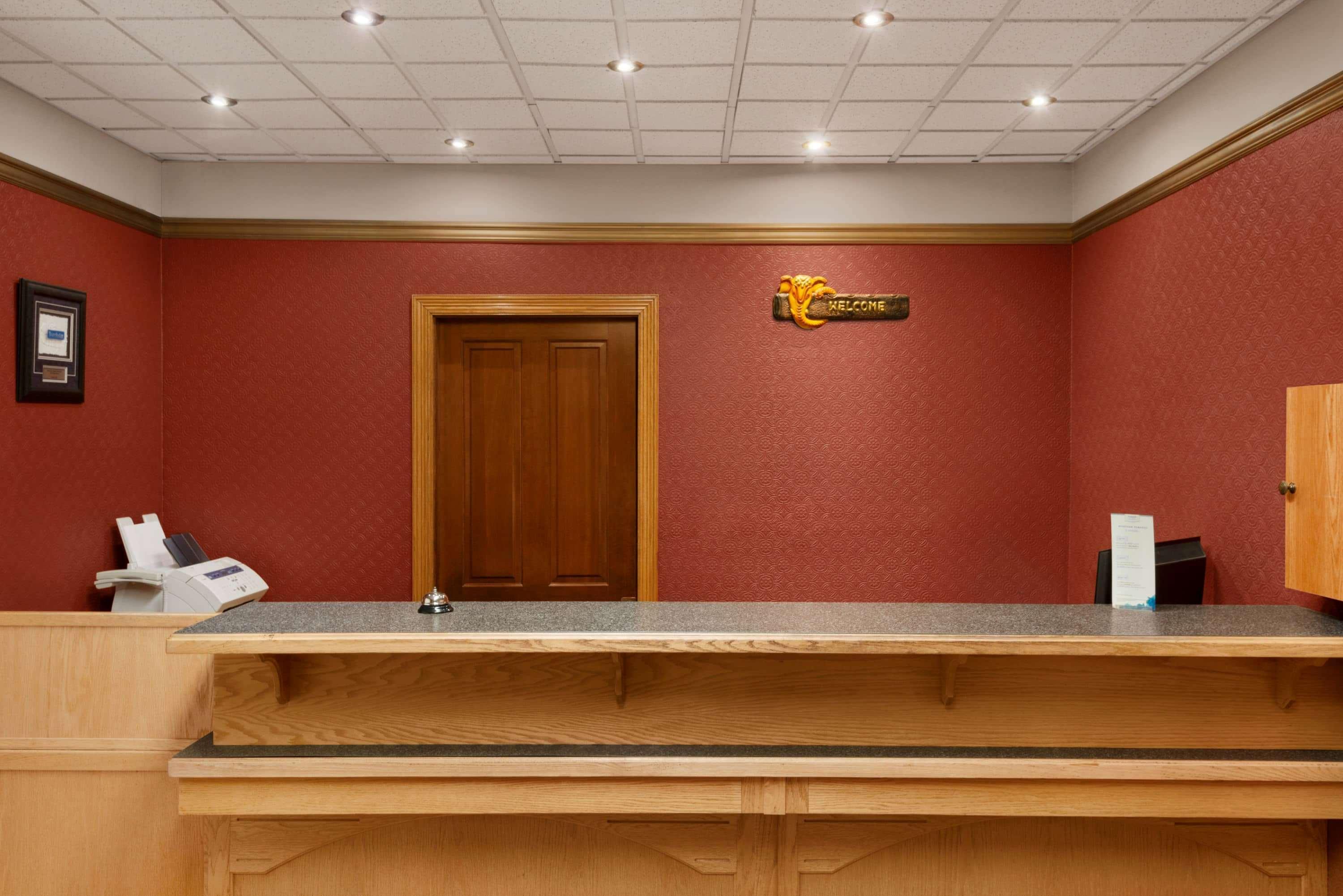 Travelodge By Wyndham Quesnel Bc Dış mekan fotoğraf