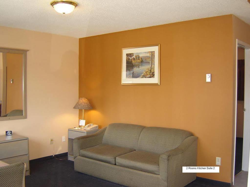 Travelodge By Wyndham Quesnel Bc Dış mekan fotoğraf